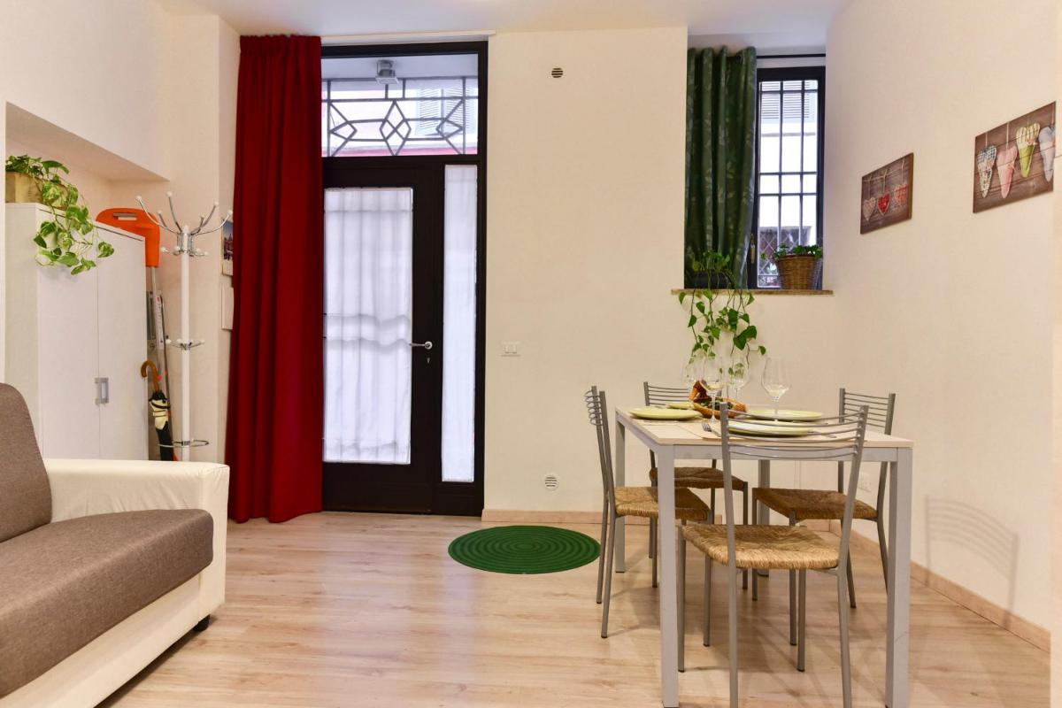 BMGA l Coliseum Rome Apartment 1Bdr for Couples - image 3