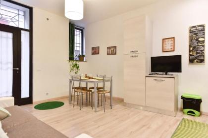 BMGA l Coliseum Rome Apartment 1Bdr for Couples - image 4