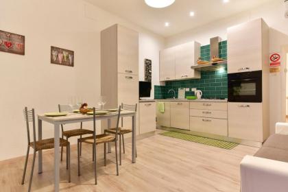 BMGA l Coliseum Rome Apartment 1Bdr for Couples - image 7