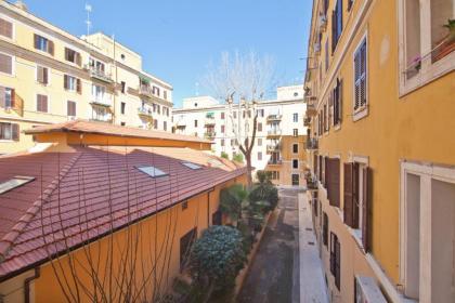 Porta Portese Colorful Flat - image 19