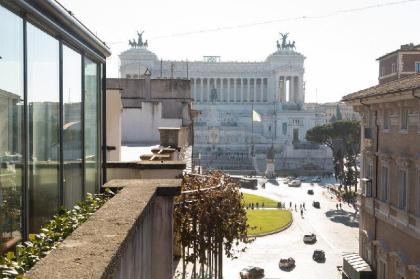 Amazing Penthouse Piazza Venezia - image 6