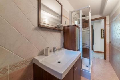 Piazza Vittorio Exclusive Apartment - image 15