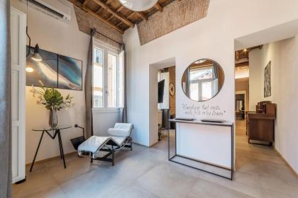 Luxurious Apartment Heart of Trastevere - image 12