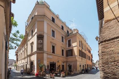 Luxurious Apartment Heart of Trastevere - image 5