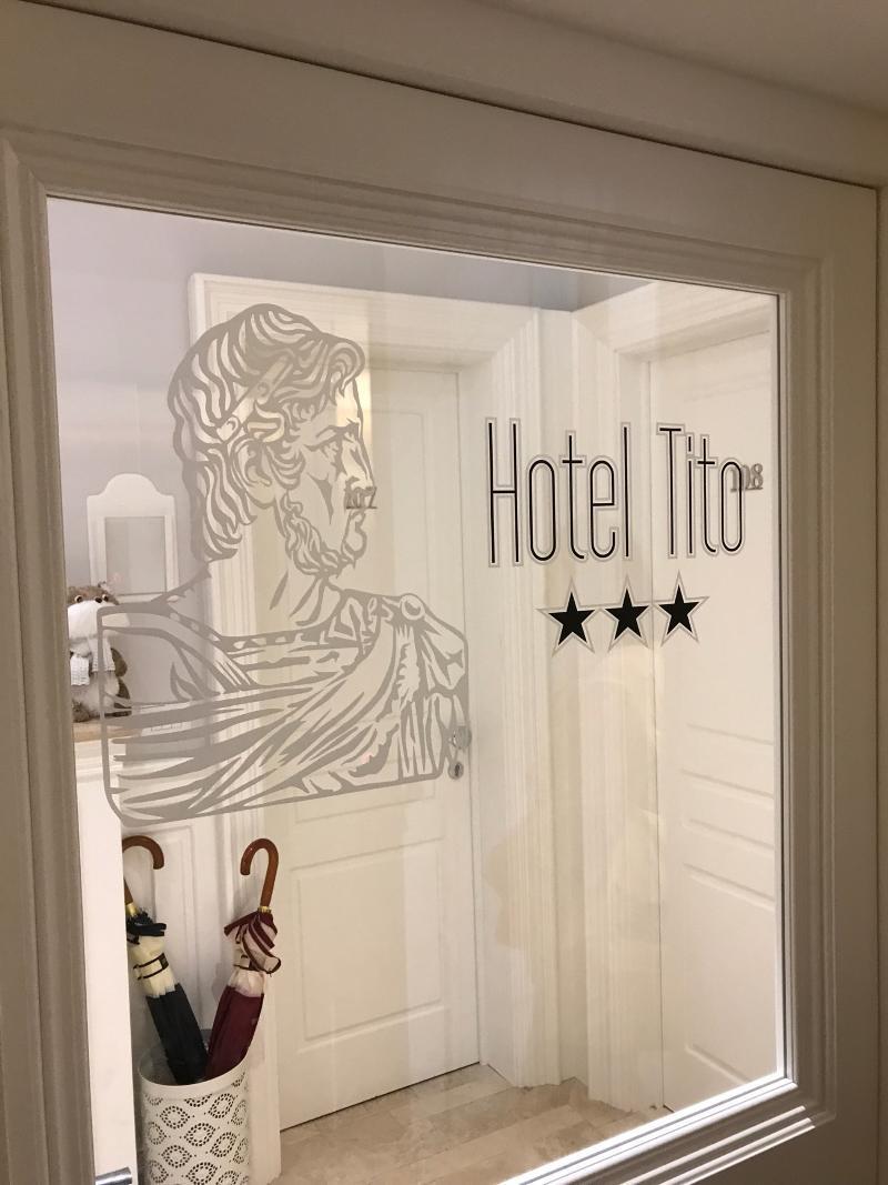 Hotel Tito - image 2