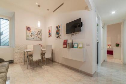 Piazza Vittorio Apartment - image 6