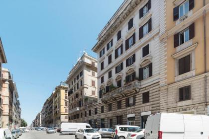 Piazza Vittorio Apartment - image 9