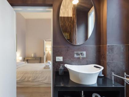 Ara Pacis Luxury Apartments by CapriRooms - image 6