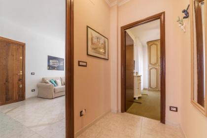 San Giovanni Apartment with Balcony - image 6