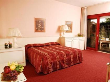 Residence Mallia Hotel - image 3