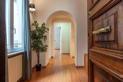 Rione Prati Apartment - MM Lepanto - image 16