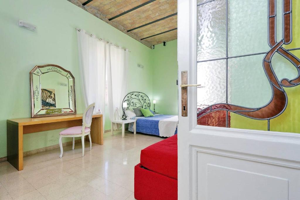 Great Flat near The Center And Termini - image 4