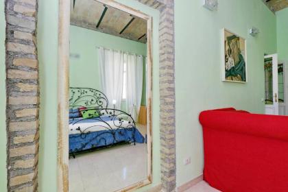 Great Flat near The Center And Termini - image 8