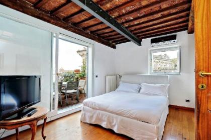 Campo de Fiori Lovely Apartment - image 10