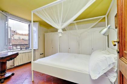 Campo de Fiori Lovely Apartment - image 11