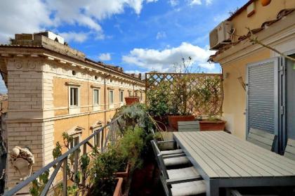 Campo de Fiori Lovely Apartment - image 3