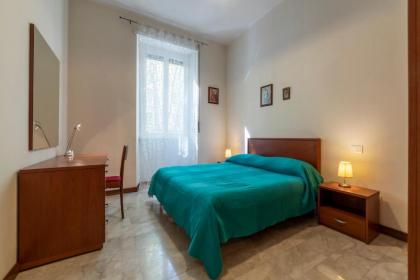 Piazza Re di Roma Apartment - image 2