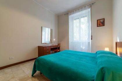 Piazza Re di Roma Apartment - image 8