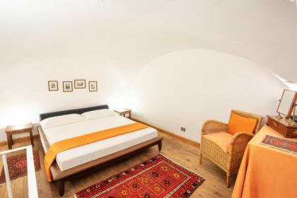 Quiet and Cozy Trastevere Hideaway - image 12