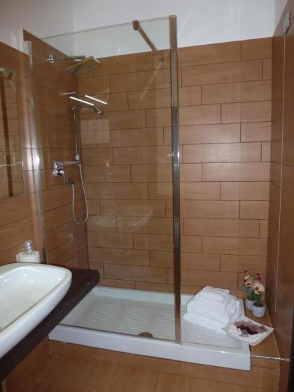 Hotel Euro House Suites - image 11