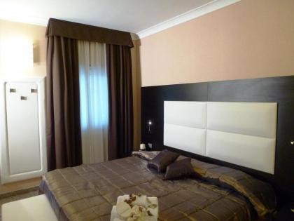 Hotel Euro House Suites - image 20