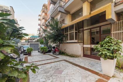 San Pietro Cozy Apartment with Terrace! - image 16