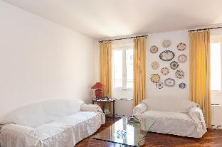 Beautiful Roman Apartment Next To Trevi Fountain - image 4