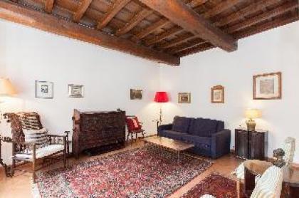 Charming Apartment Campo Defiori - image 11