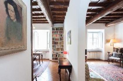 Charming Apartment Campo Defiori - image 20