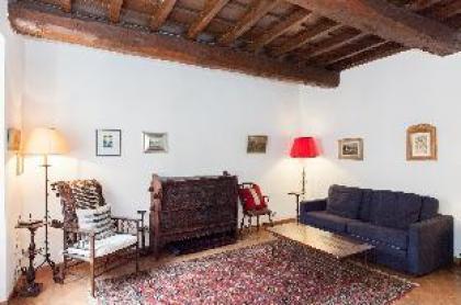 Charming Apartment Campo Defiori - image 9