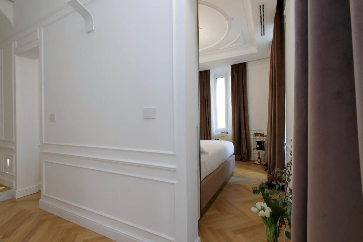 Domna Luxury Suites - image 6