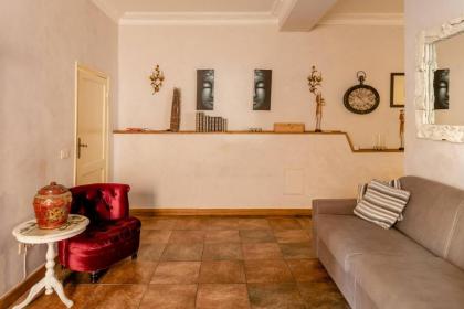 Rome right in the ancient historical center two bedrooms two bath Up to 6 pax - image 11