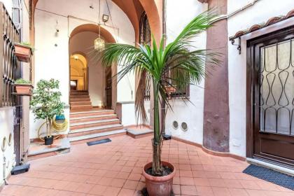 Lovely Apartment Ground Floor Colosseo Wi-Fi AC - image 18