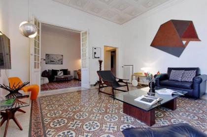 Tiberina Spacious Apartment - image 14