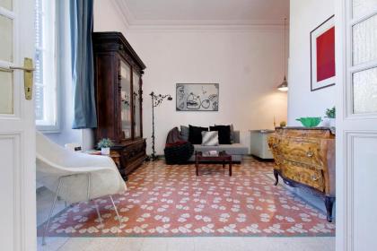 Tiberina Spacious Apartment - image 18