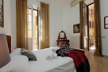 Tiberina Spacious Apartment - image 7