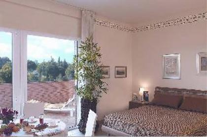 Long Stay Comfort Apartment with backyard Rome Area Residence - image 12