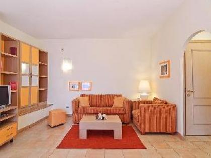 Long Stay Comfort Apartment with backyard Rome Area Residence - image 8