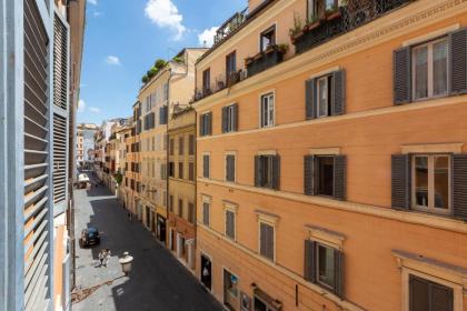 Spanish Steps Exclusive Rental in Rome - image 9