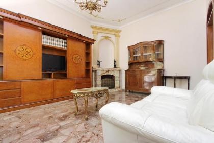 4BNB - Luxury Mazzini Apartment - image 8