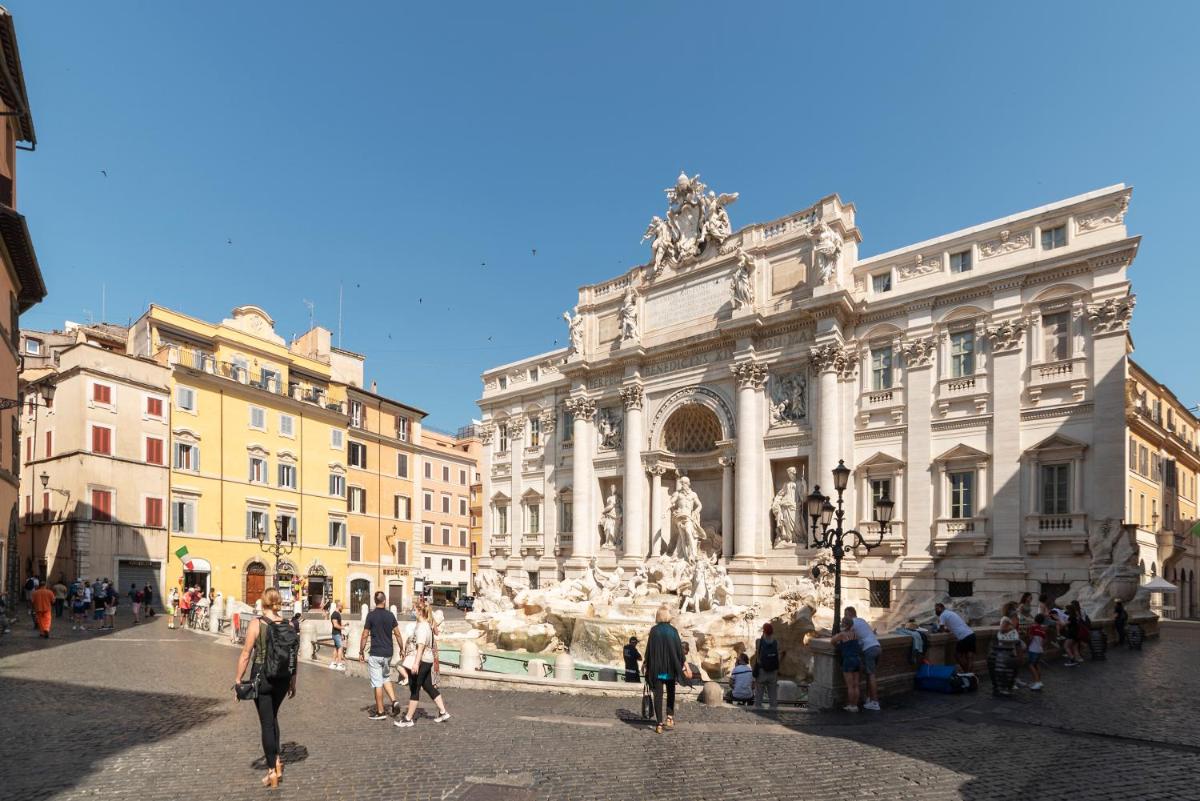 Fontana di Trevi Elegant and Exclusive Apartment - main image