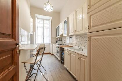 Termini Central and Elegant Apartment - image 19