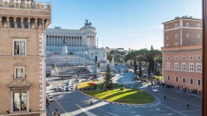 Piazza Venezia White Apartments - image 5