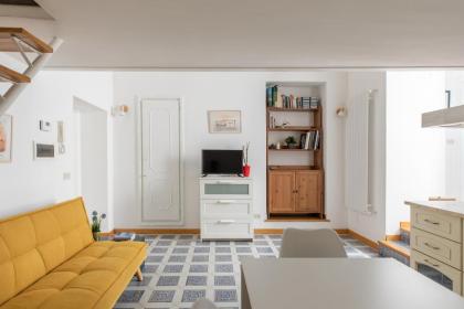 iFlat Yellow Monti Studio Apartment - image 10