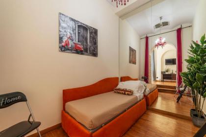 Piazza Navona Penthouse - image 9