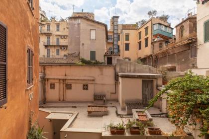 iFlat Via del Corso Elegant Apartment - image 13