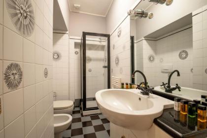 Condotti Spanish Steps Ambassador Apartment - image 14