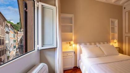 Condotti Spanish Steps Ambassador Apartment - image 3