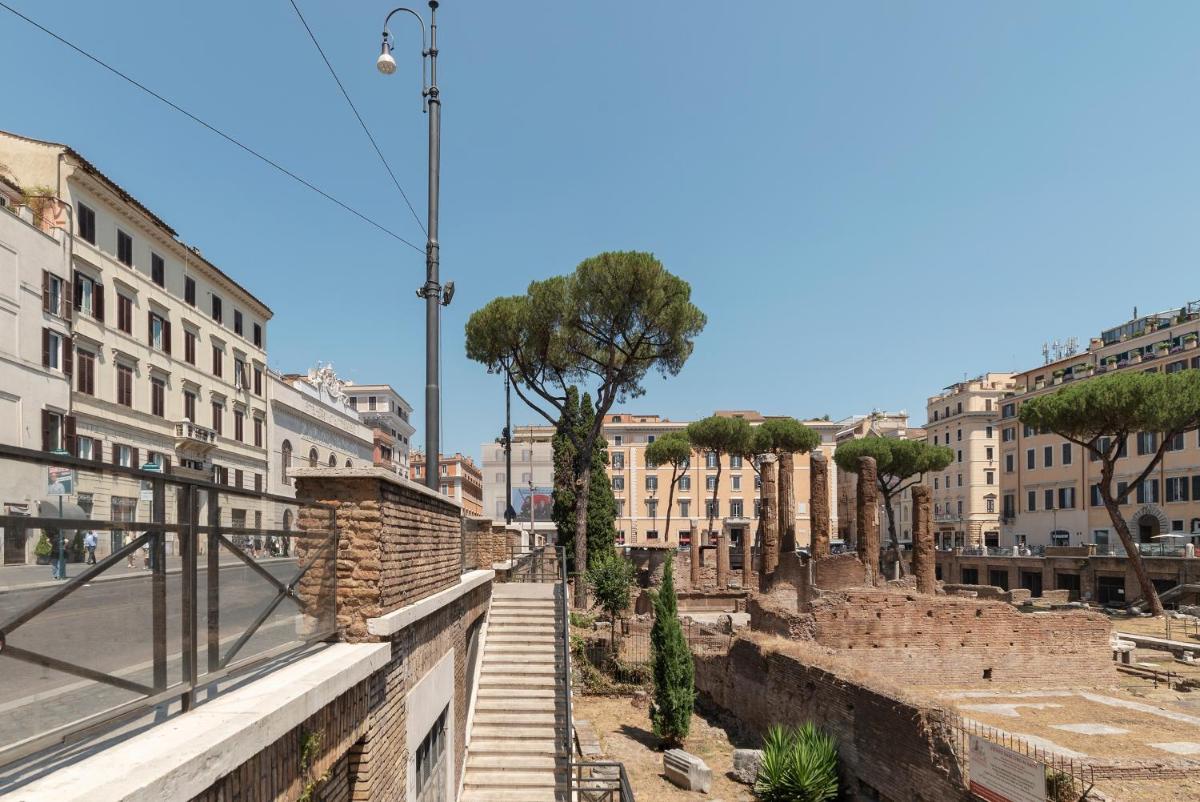 Largo di Torre Argentina Apartment - image 3