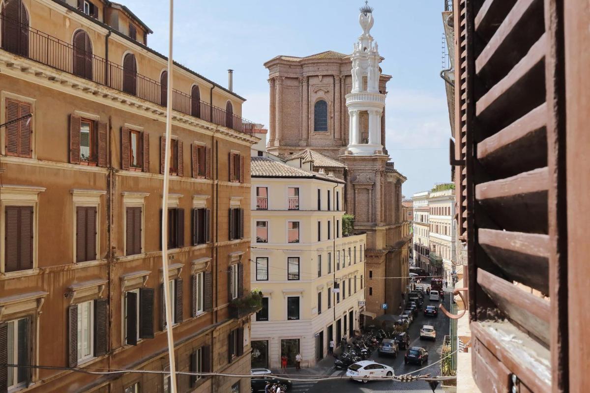 Piazza di Spagna Domus - image 3